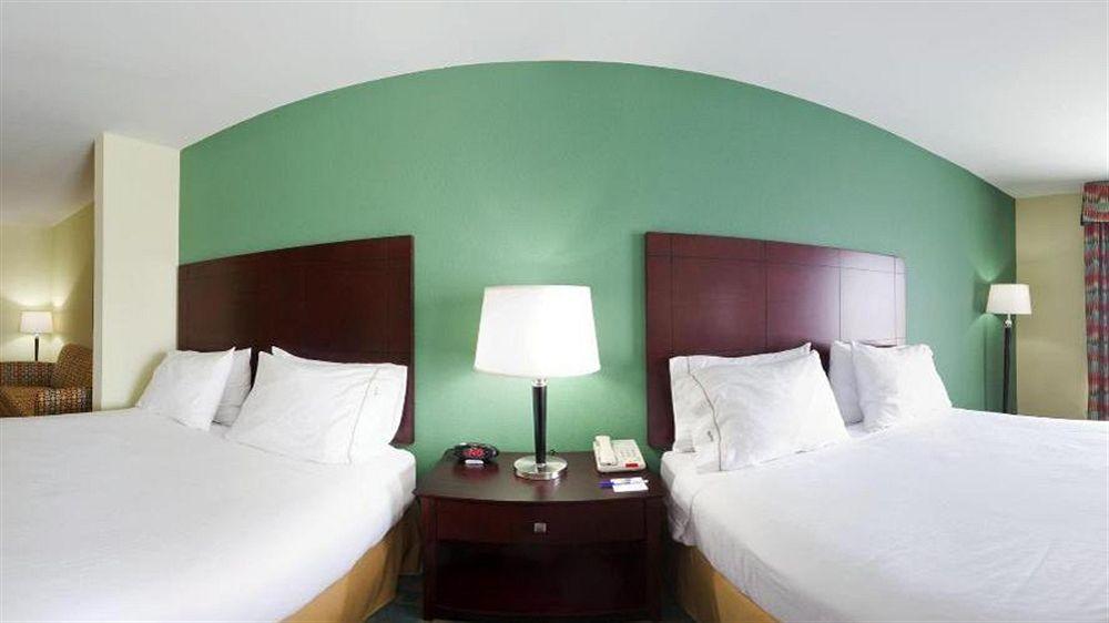 Holiday Inn Express Hotel & Suites Thornburg-S. Fredericksburg By Ihg Ngoại thất bức ảnh