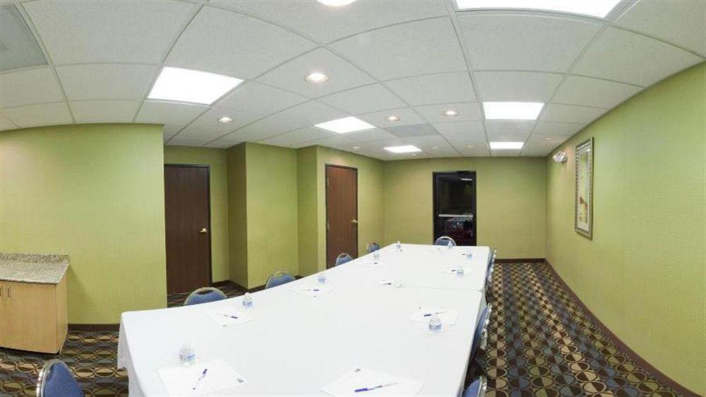 Holiday Inn Express Hotel & Suites Thornburg-S. Fredericksburg By Ihg Ngoại thất bức ảnh