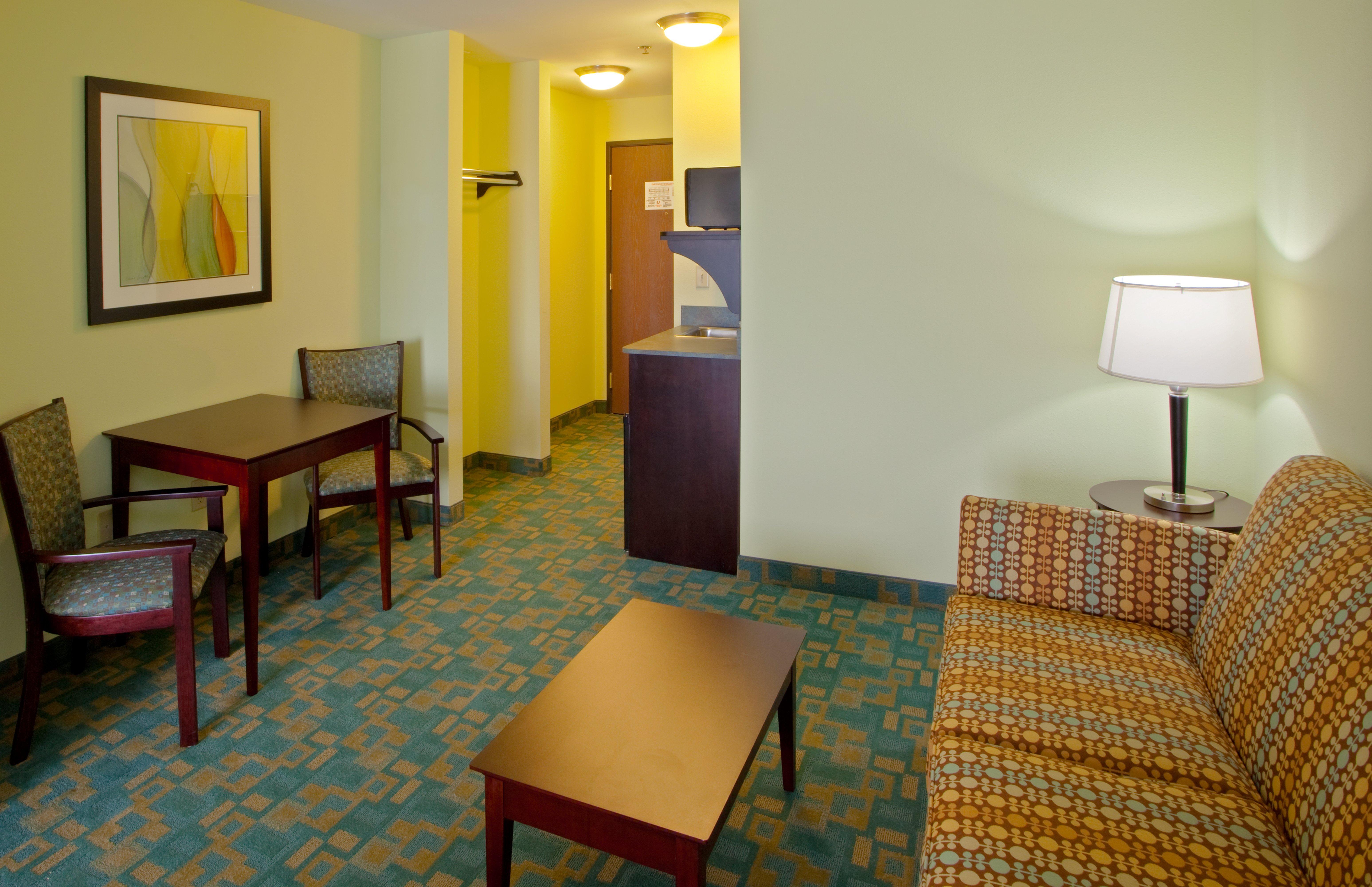 Holiday Inn Express Hotel & Suites Thornburg-S. Fredericksburg By Ihg Ngoại thất bức ảnh