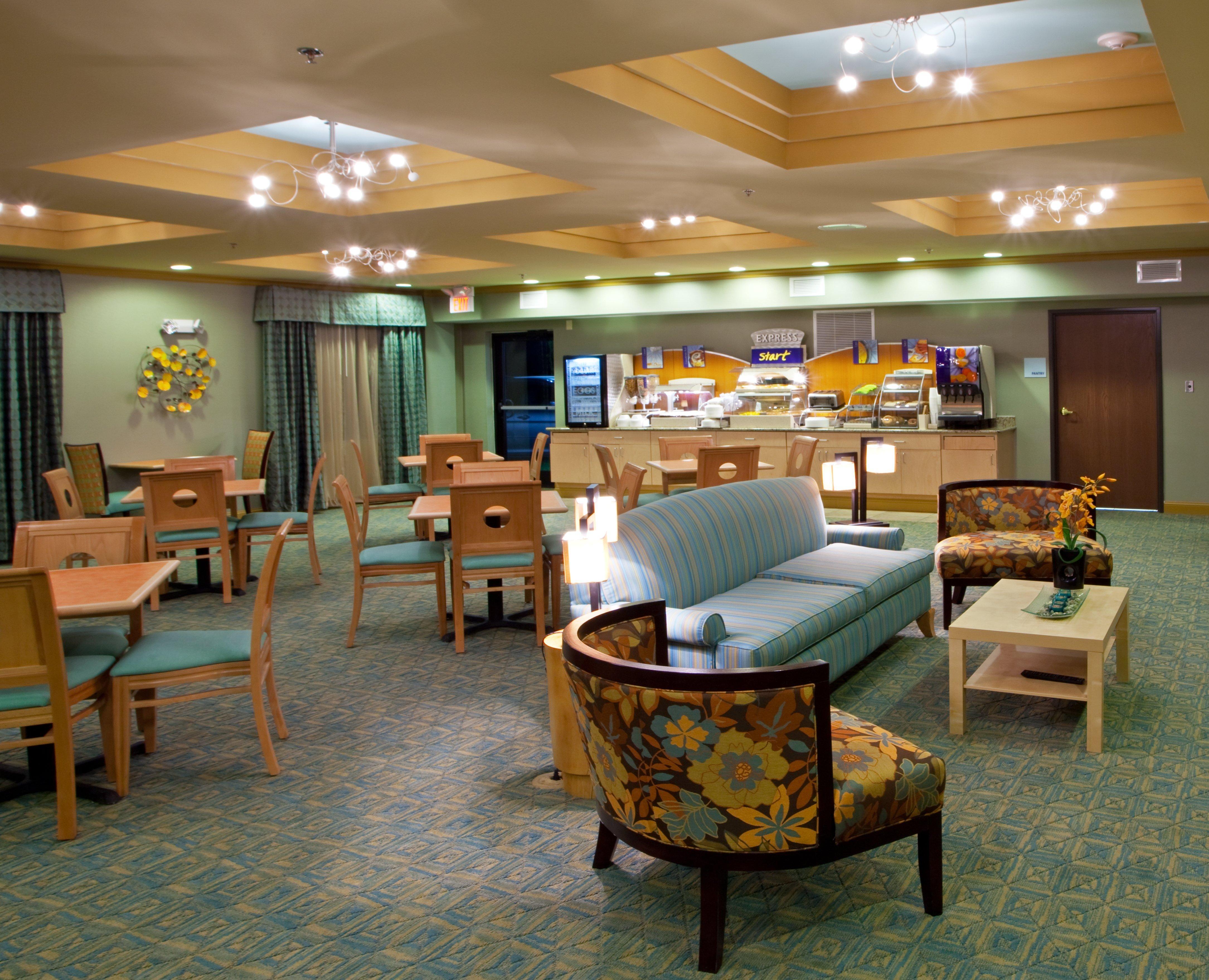 Holiday Inn Express Hotel & Suites Thornburg-S. Fredericksburg By Ihg Ngoại thất bức ảnh