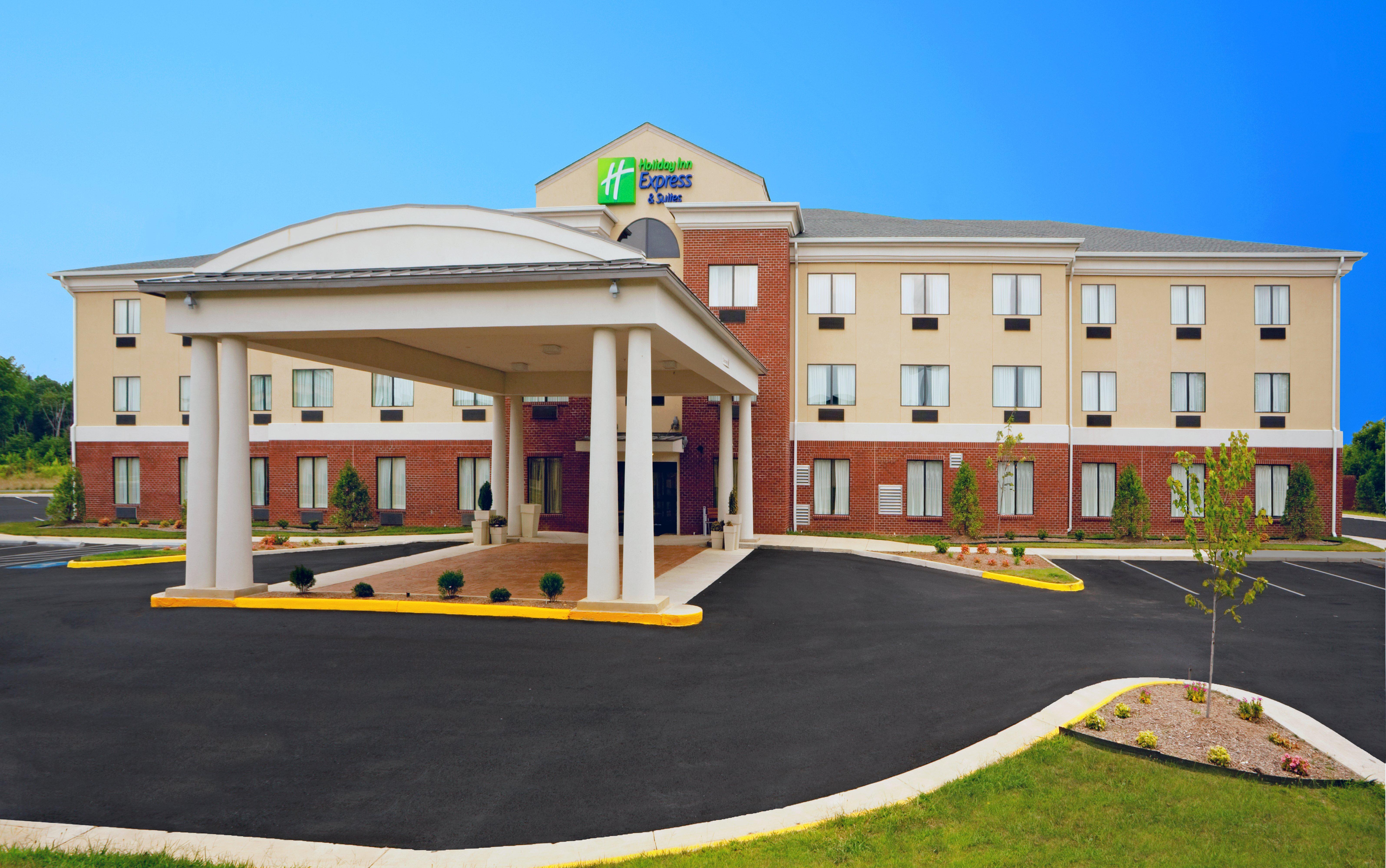 Holiday Inn Express Hotel & Suites Thornburg-S. Fredericksburg By Ihg Ngoại thất bức ảnh